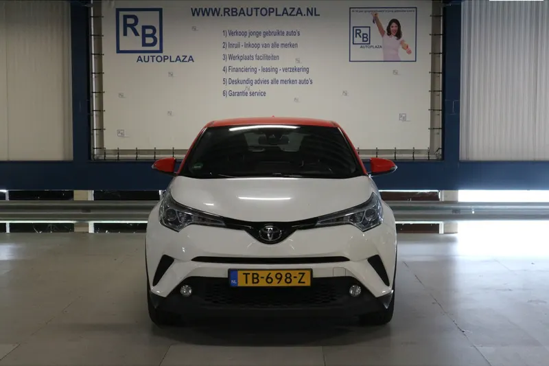Toyota C-HR (2018)