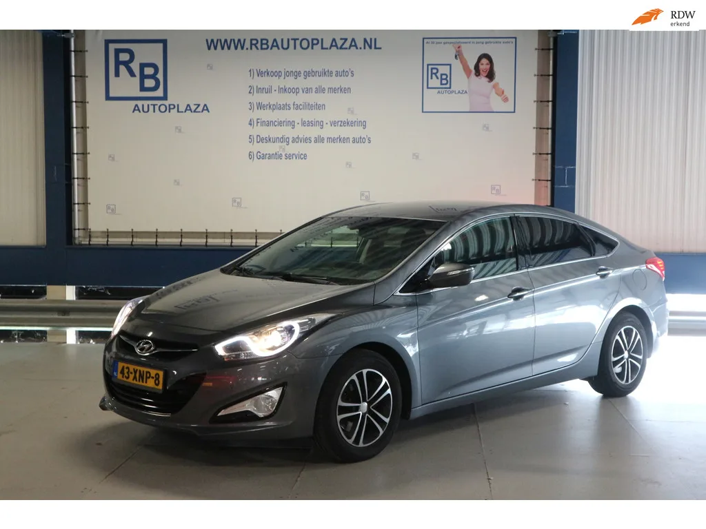 Hyundai i40 (2012) — foto 1