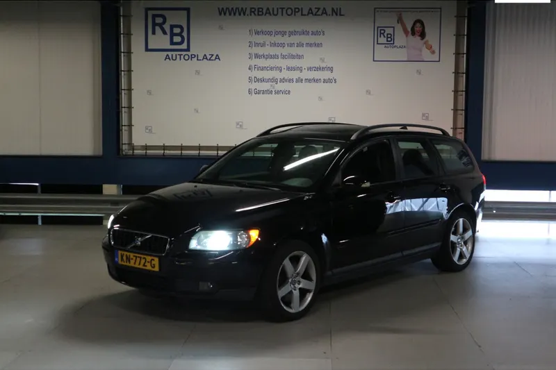 Volvo V50 (2006)