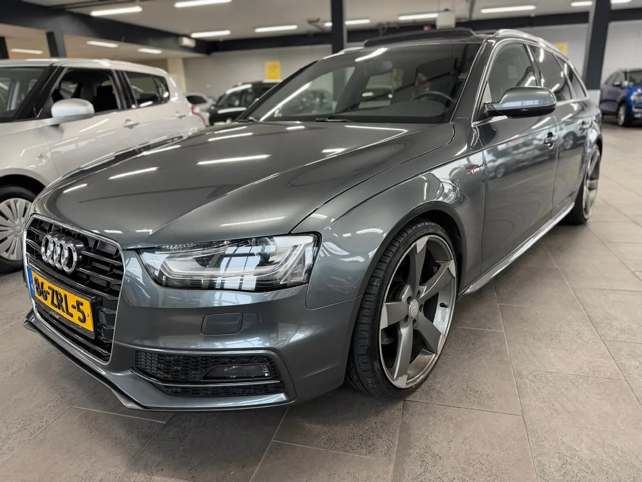 Audi A4 (2013) — foto 1