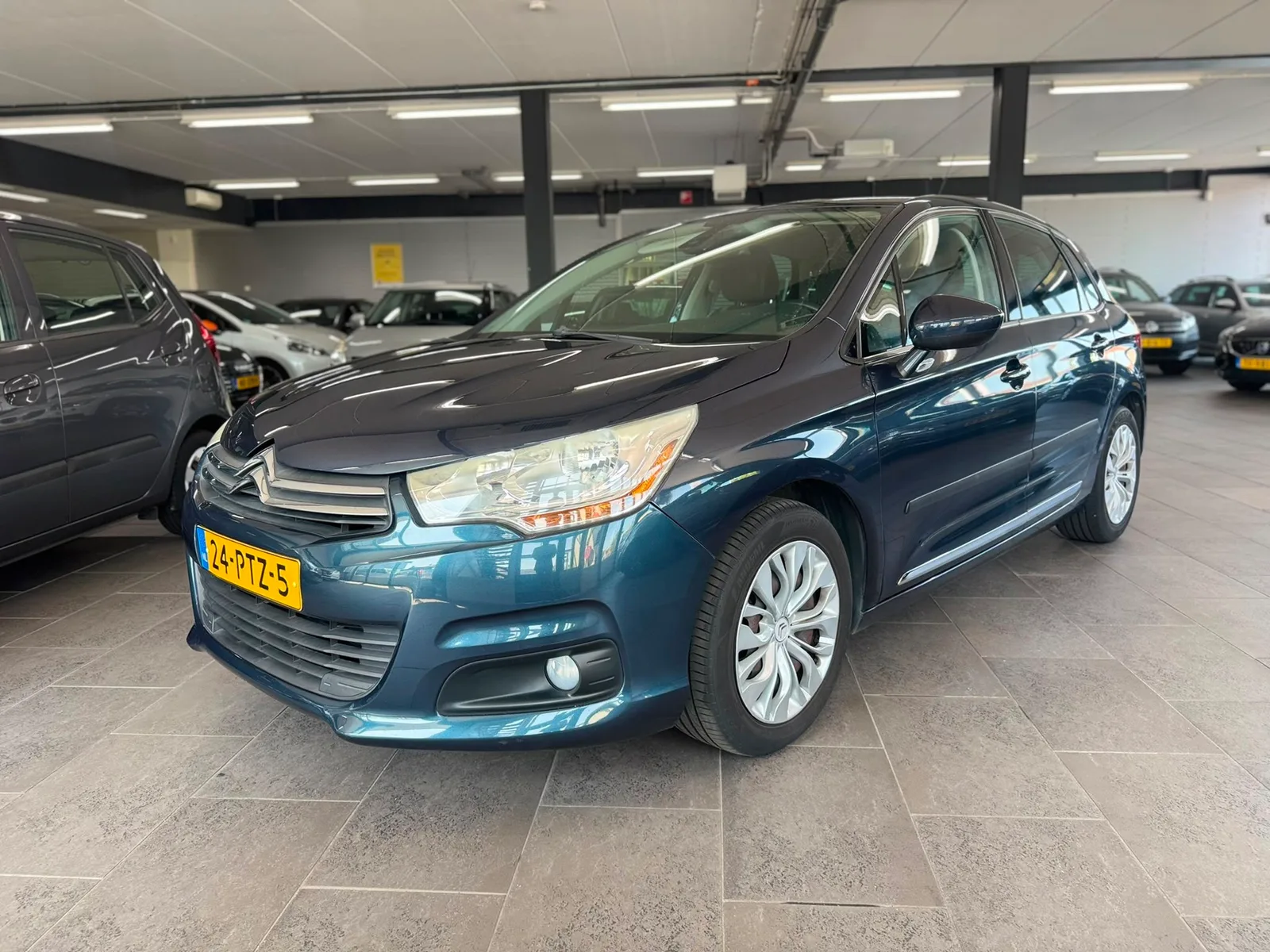 Citroën C4 (2011) — foto 1