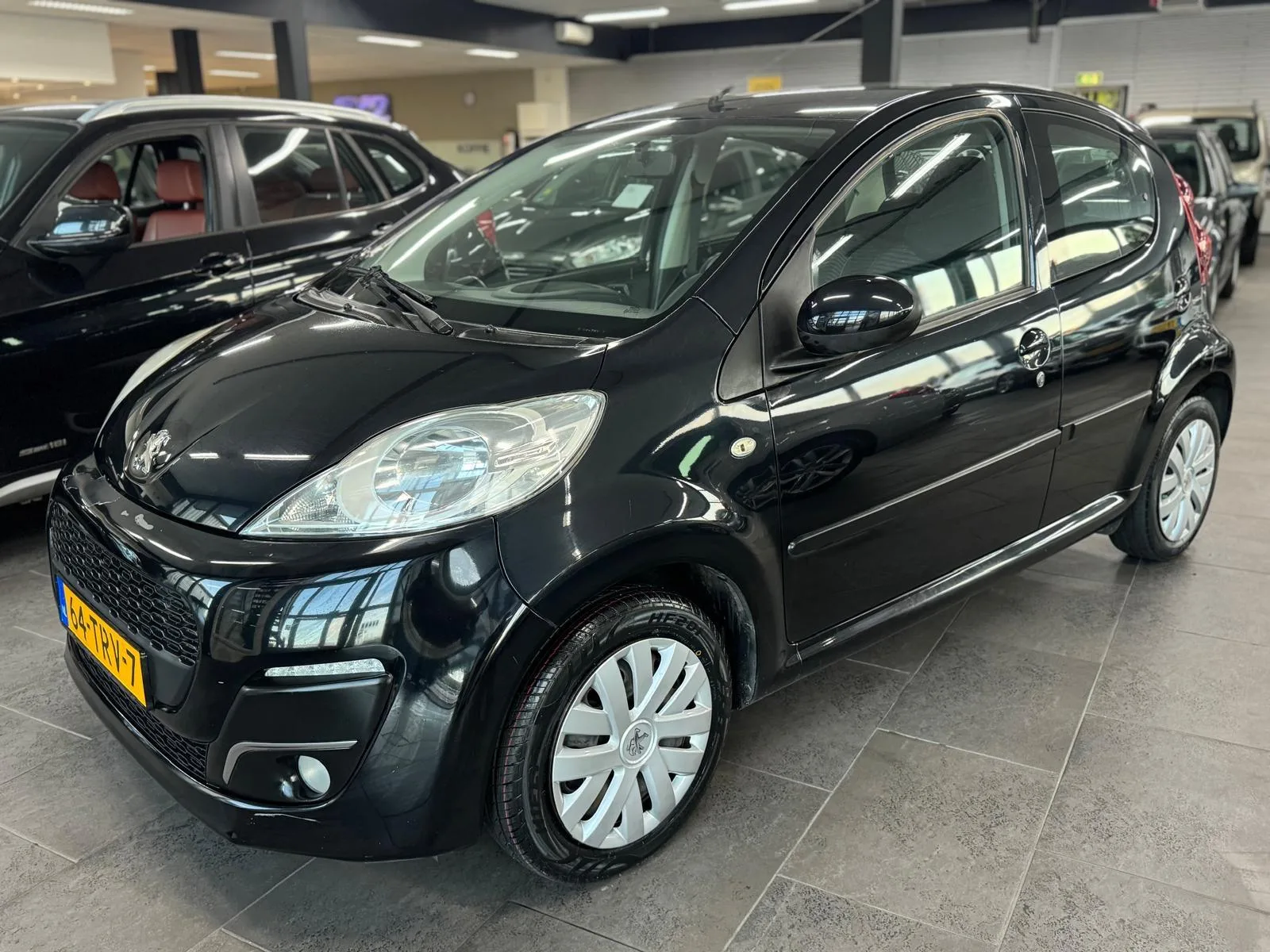 Peugeot 107 (2012) — foto 1