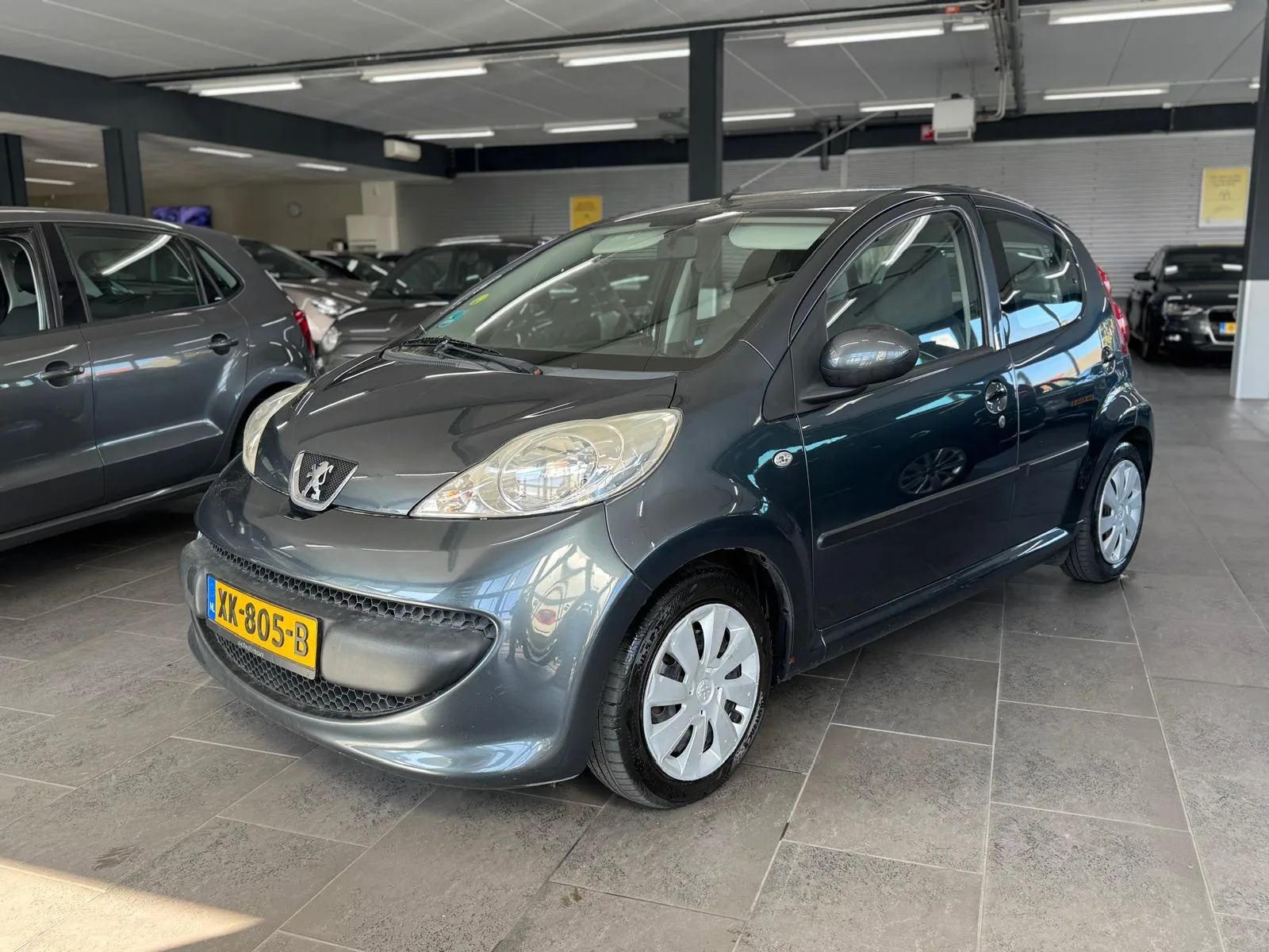 Peugeot 107 (2006) — foto 1