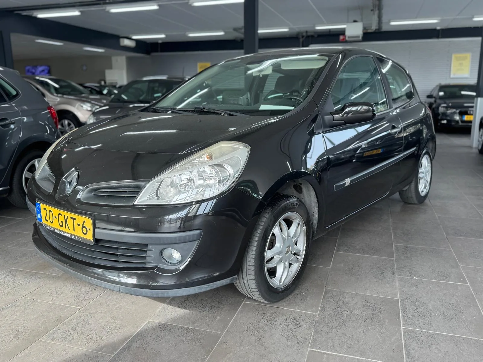 Renault Clio (2008) — foto 1
