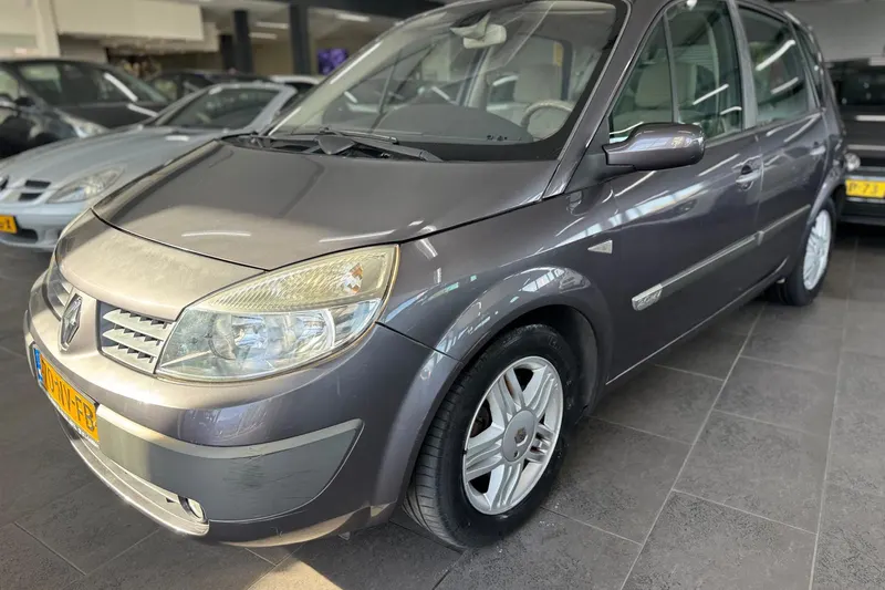 Renault Scénic (2004)