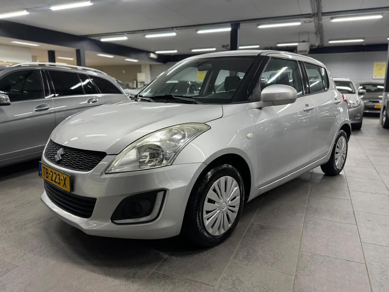 Suzuki Swift (2015) — foto 1