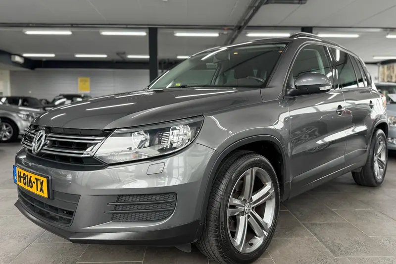 Volkswagen Tiguan (2016)