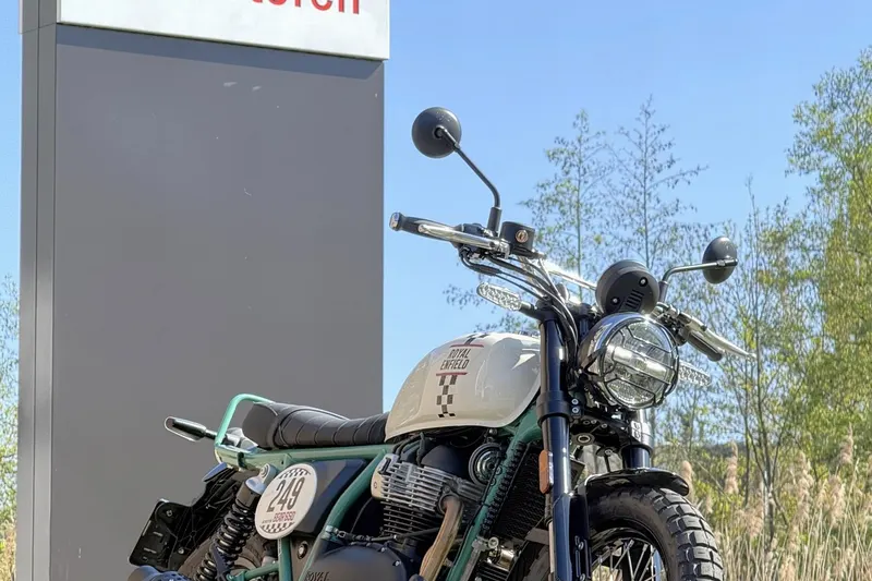 Royal Enfield Bear 650 (2025)