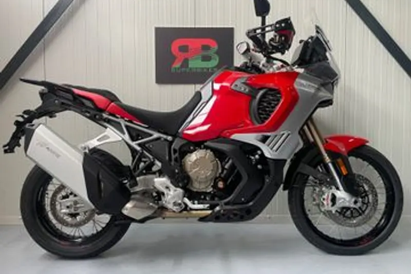 MV Agusta Enduro Veloce (2026)