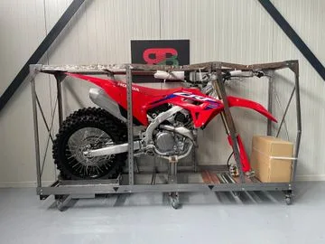 Honda CRF (2024) — foto 1