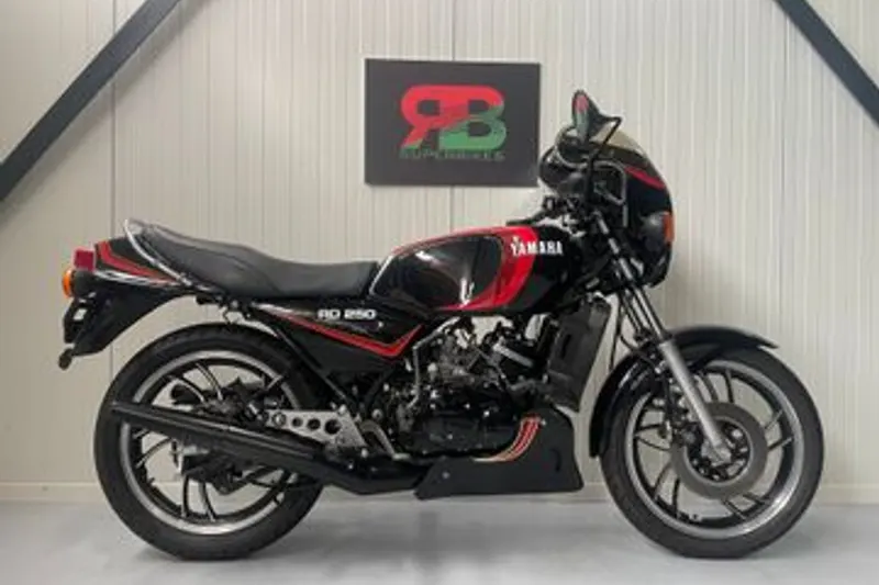 Yamaha RD 250 (1989)