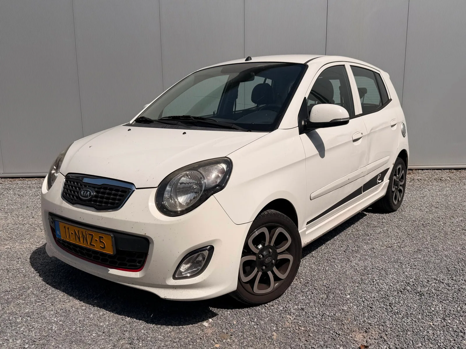 Kia Picanto (2010) — foto 1