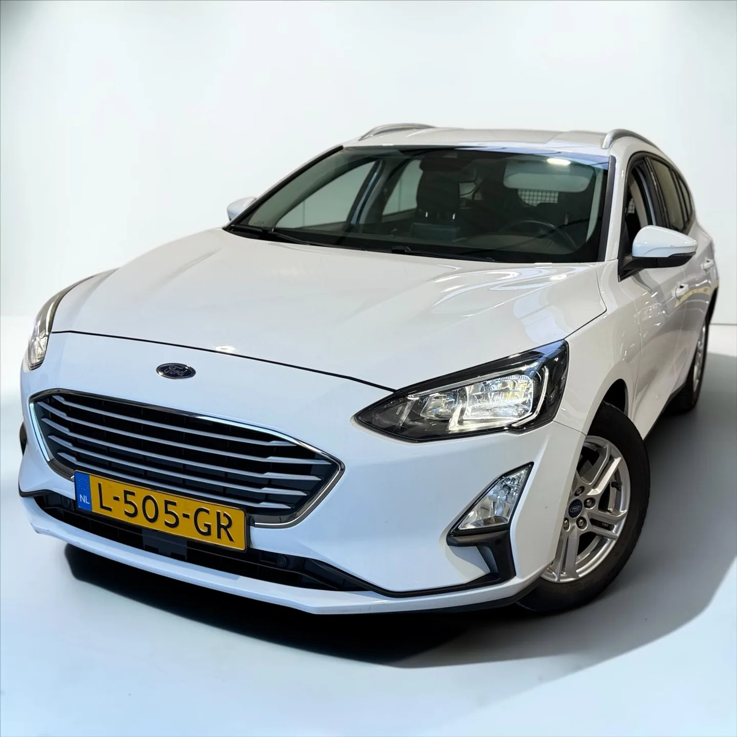 Ford Focus (2021) — foto 1