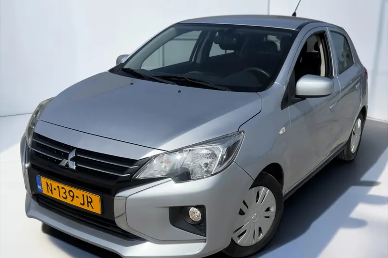 Mitsubishi Space Star (2021)