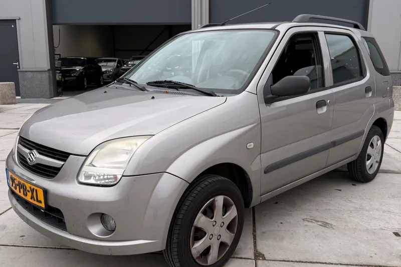 Suzuki Ignis (2004)