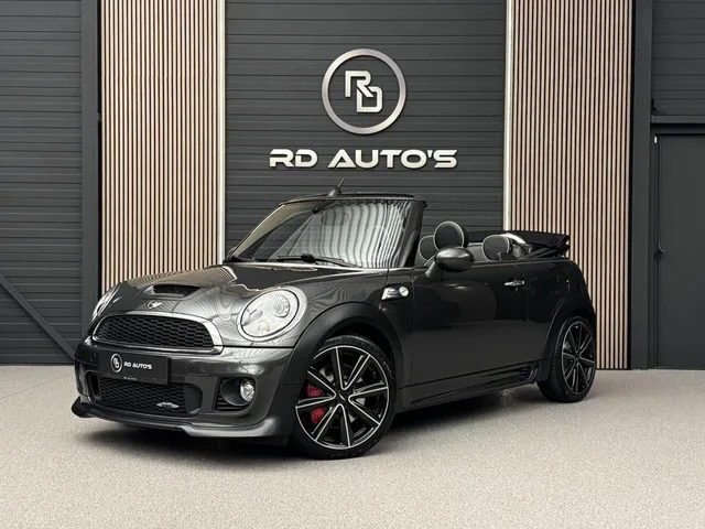MINI Cabrio (2012) — foto 1