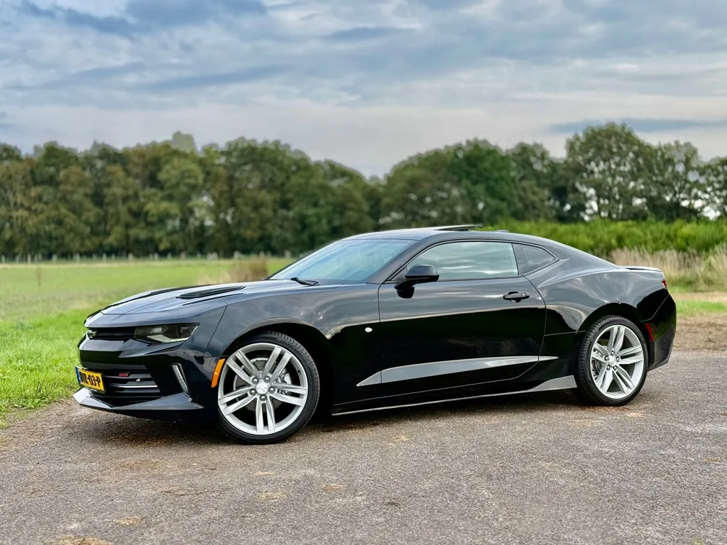 Chevrolet Camaro (2017) — foto 1