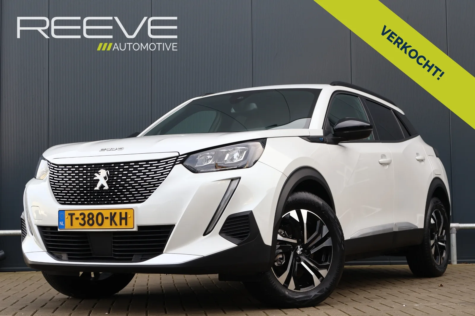 Peugeot e-2008 (2023) — foto 1