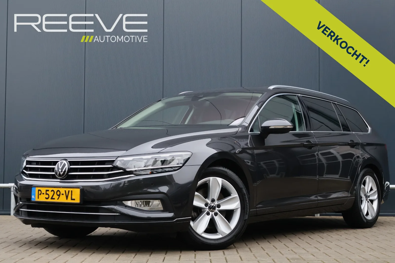 Volkswagen Passat (2022) — foto 1