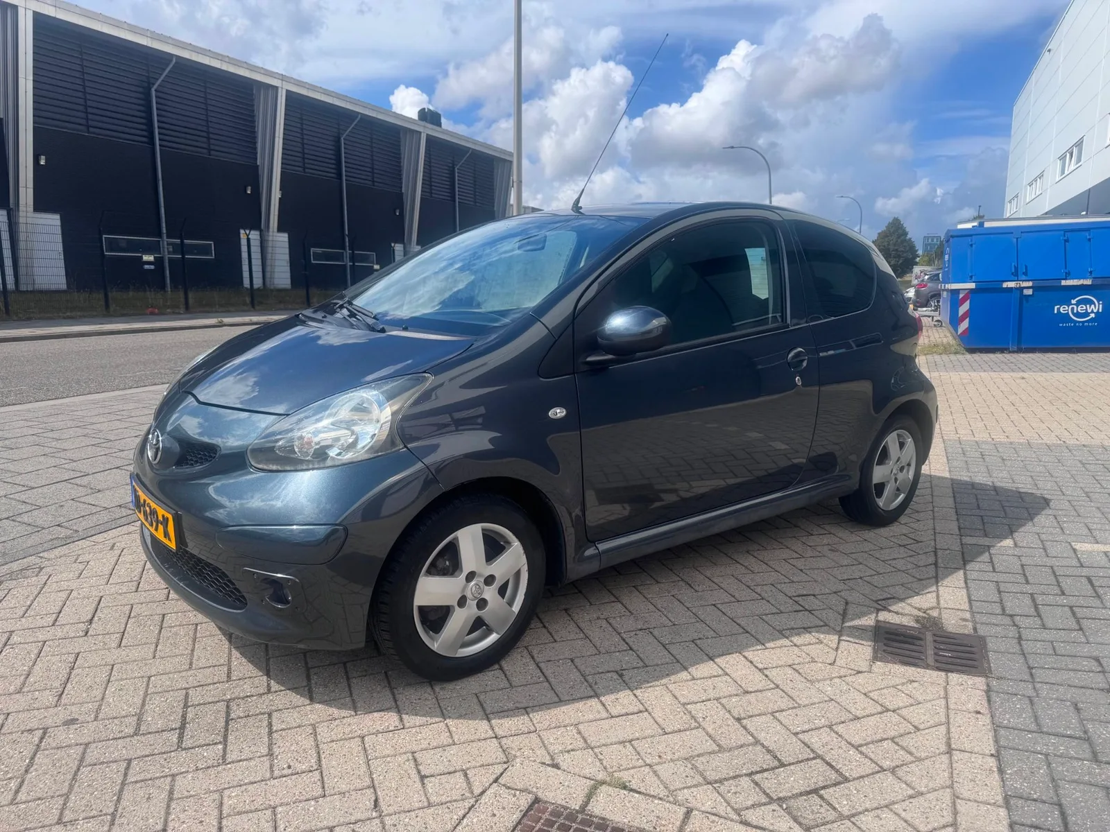 Toyota Aygo (2005) — foto 1