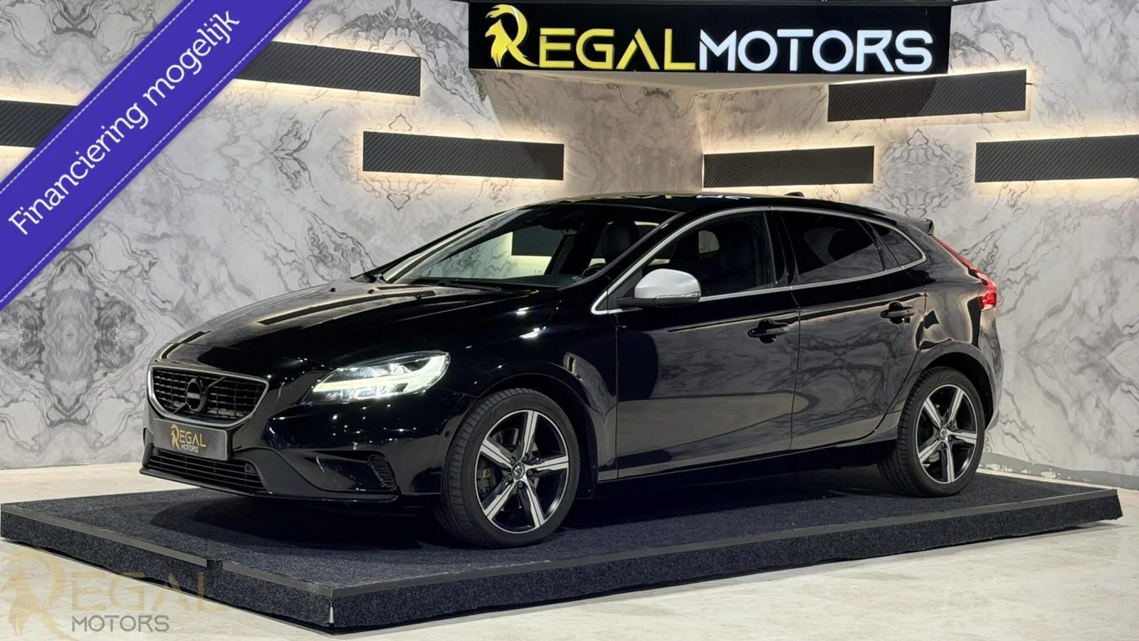 Volvo V40 (2019) — foto 1
