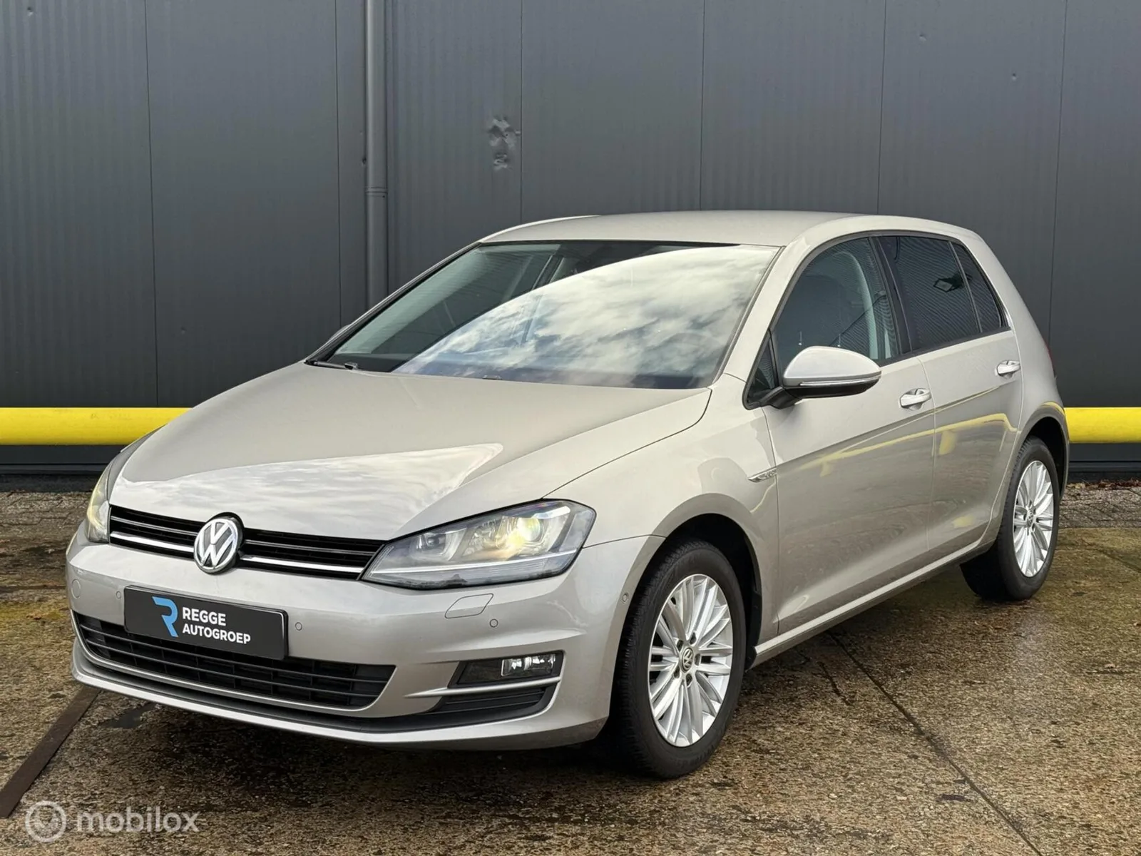 Volkswagen Golf (2014) — foto 1