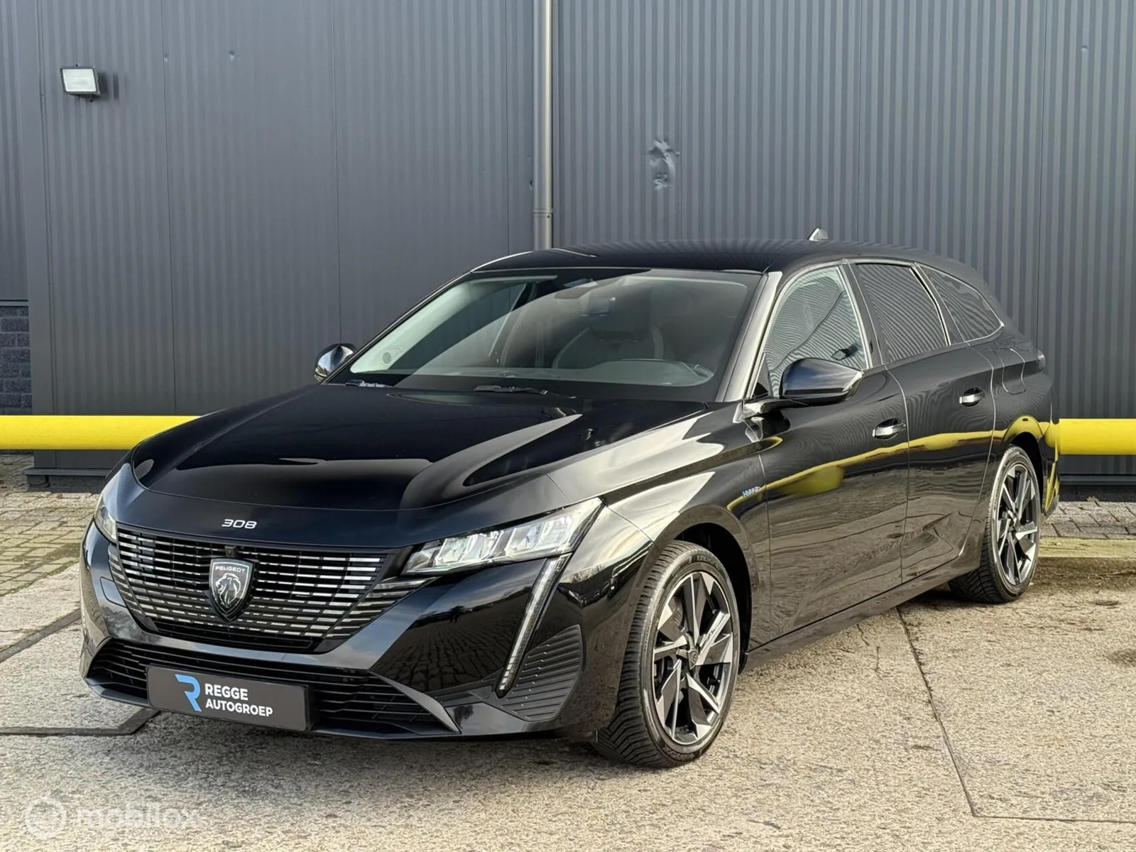 Peugeot 308 (2022) — foto 1