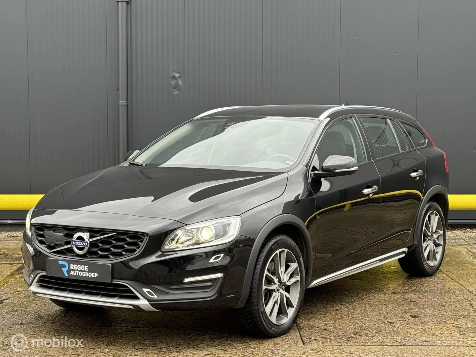 Volvo V60 (2017) — foto 1