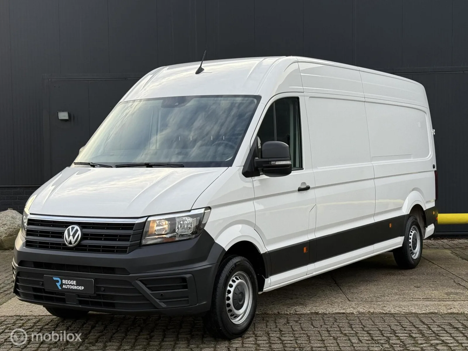 Volkswagen Crafter (2023) — foto 1