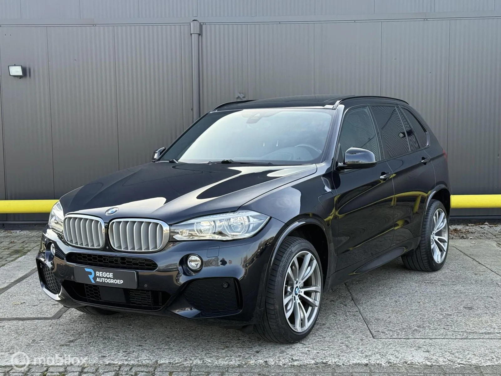 BMW X5 (2015) — foto 1