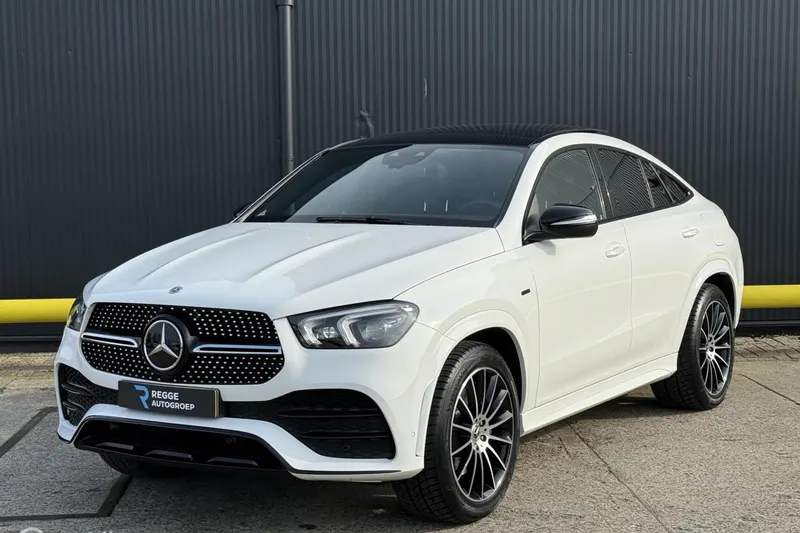 Mercedes-Benz Mercedes (2021)