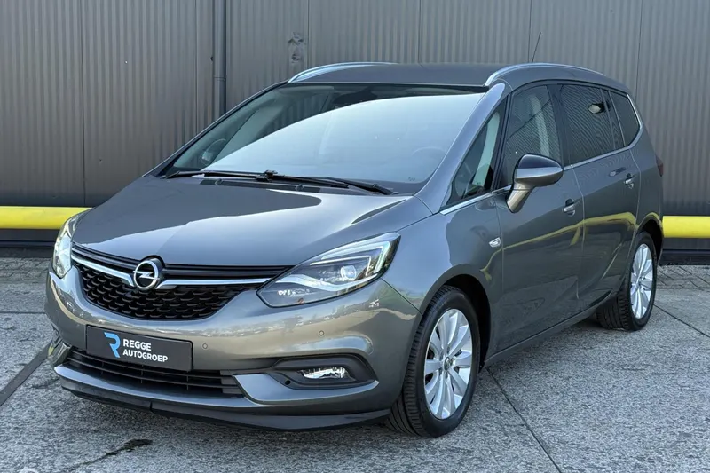 Opel Zafira (2018)