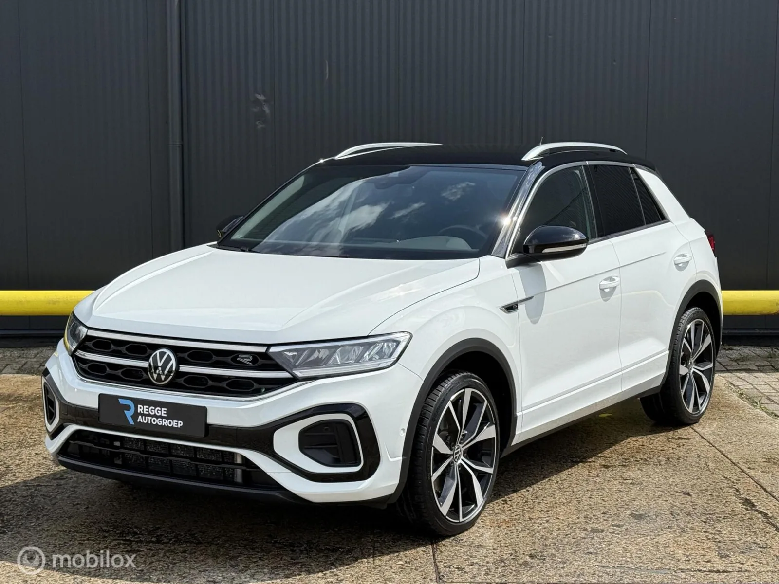 Volkswagen T-Roc (2022) — foto 1