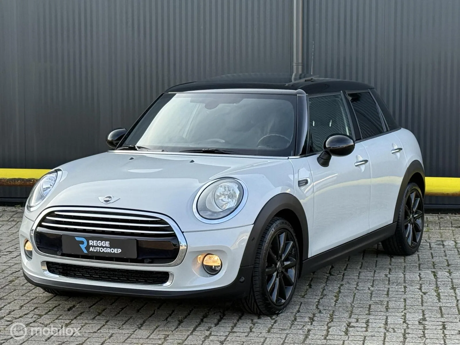 MINI Cooper (2015) — foto 1