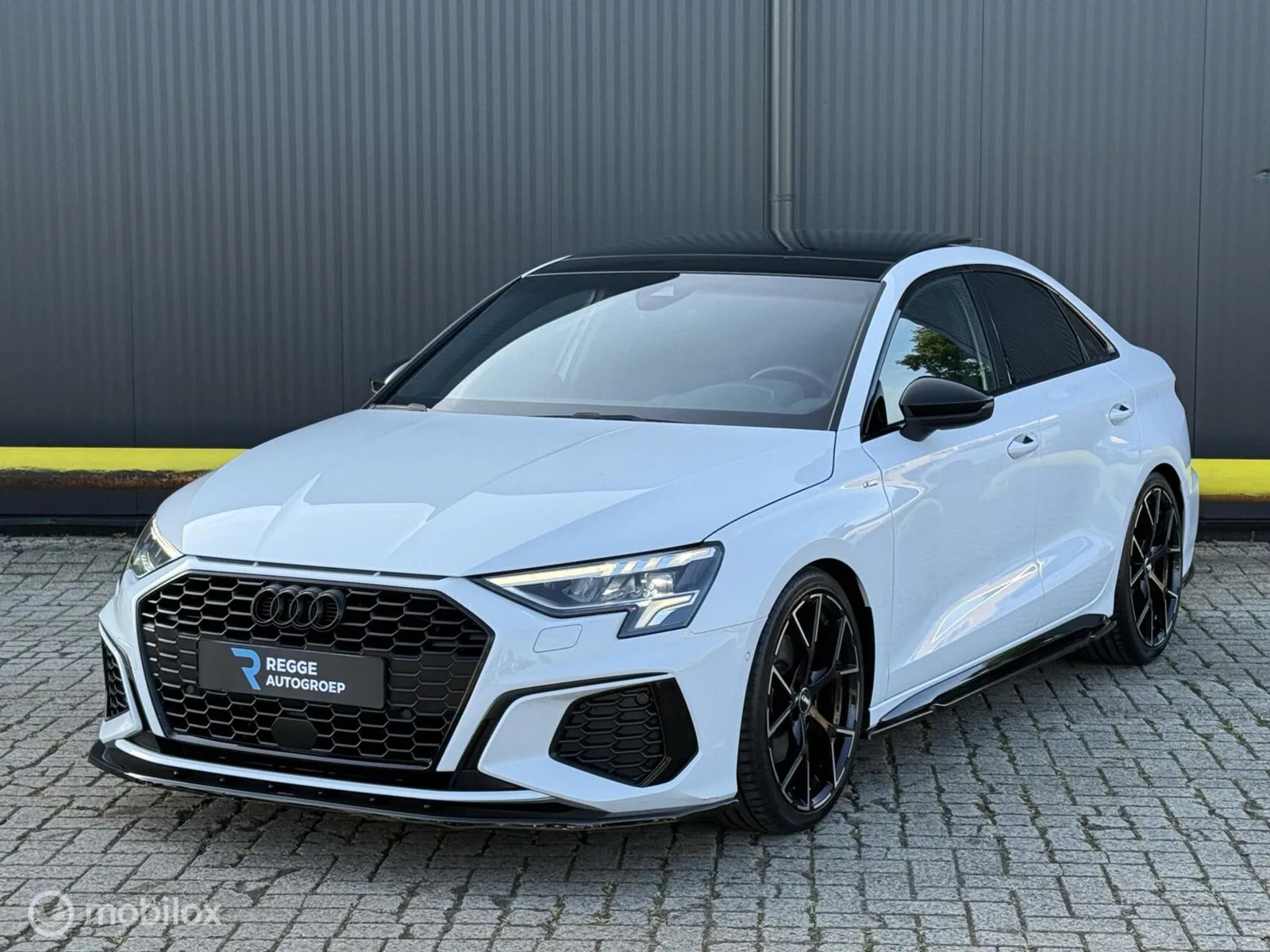 Audi A3 (2021) — foto 1