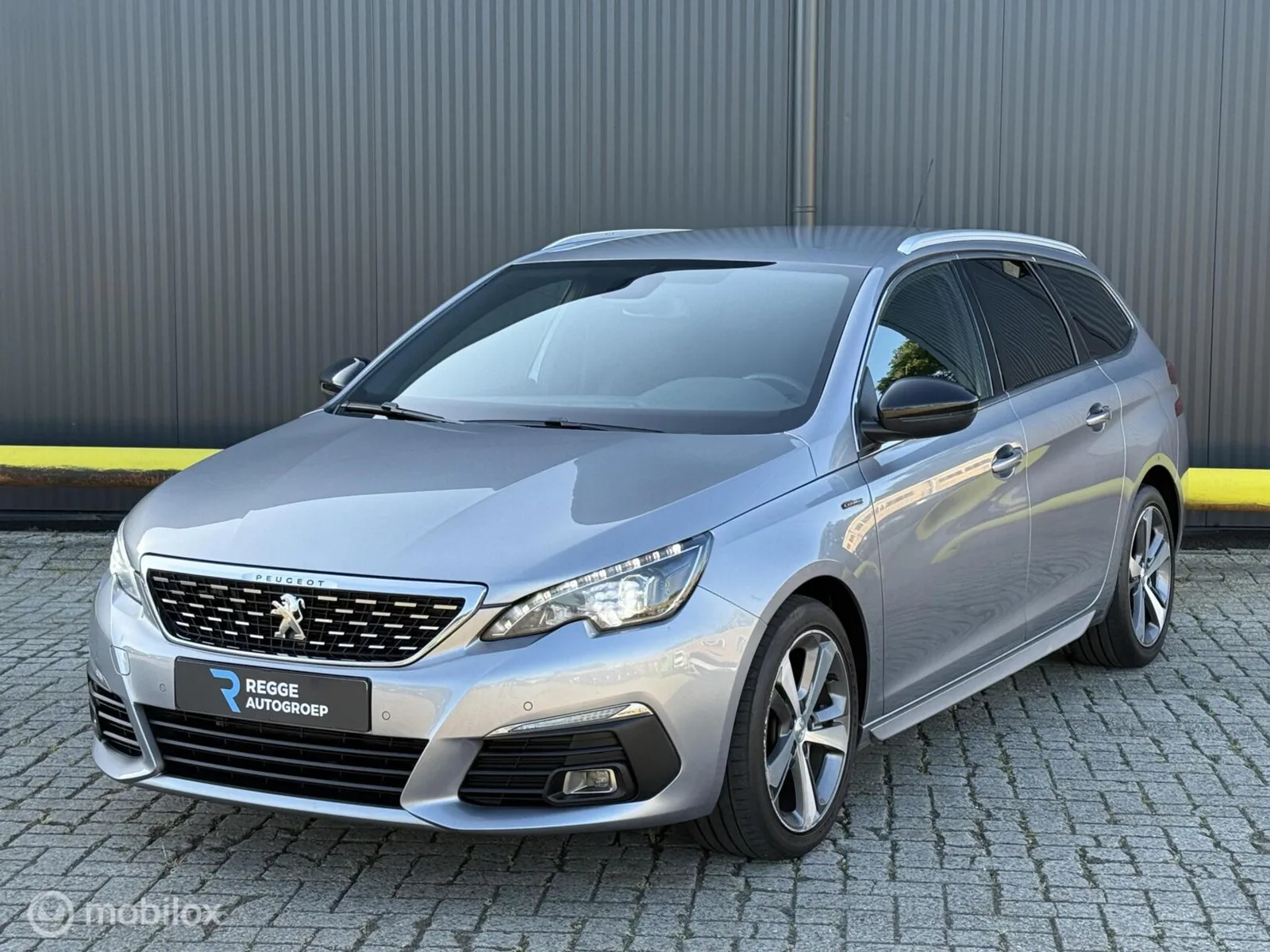 Peugeot 308 (2017) — foto 1