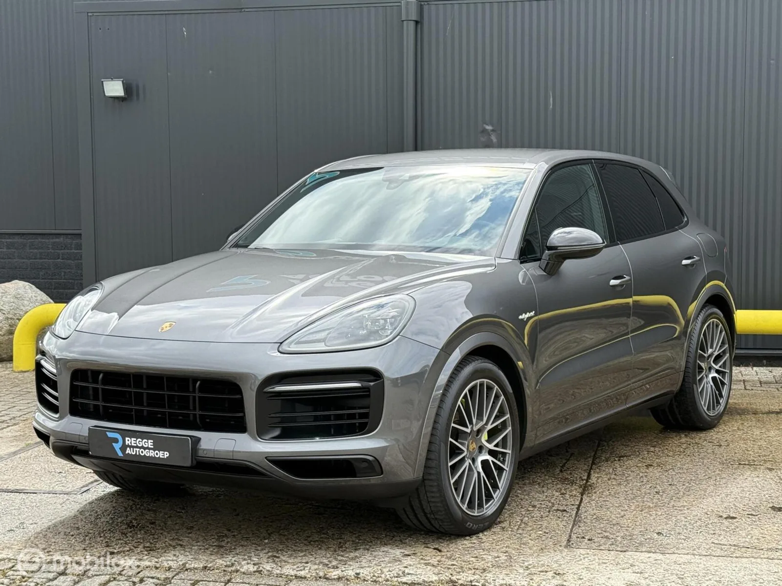 Porsche Cayenne (2020) — foto 1