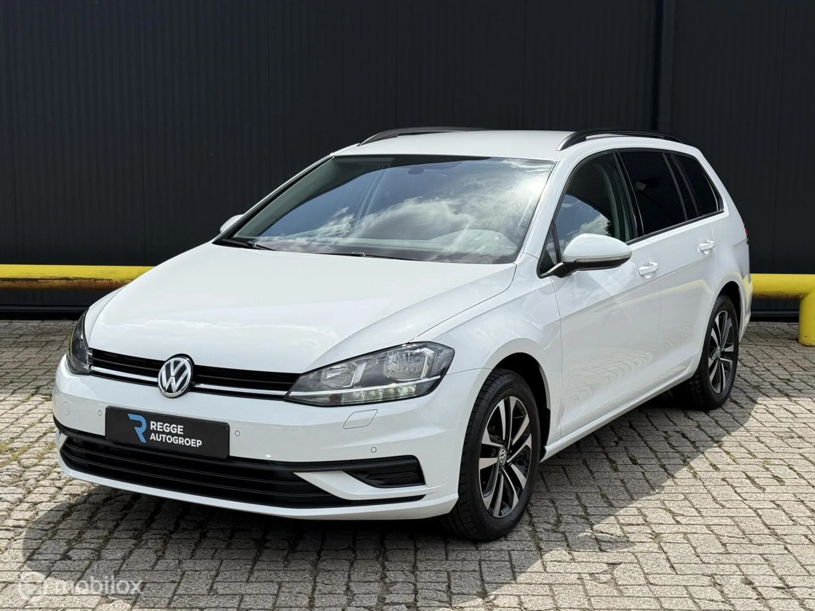 Volkswagen Golf (2017) — foto 1