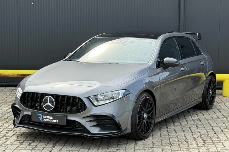 Mercedes-Benz Mercedes (2018)