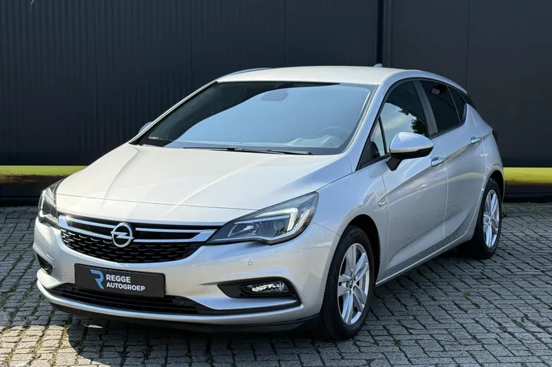 Opel Astra (2017)