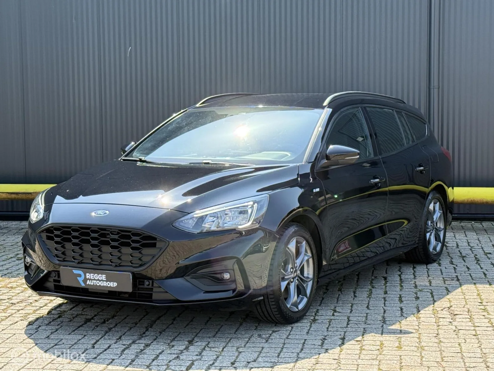 Ford Focus (2020) — foto 1