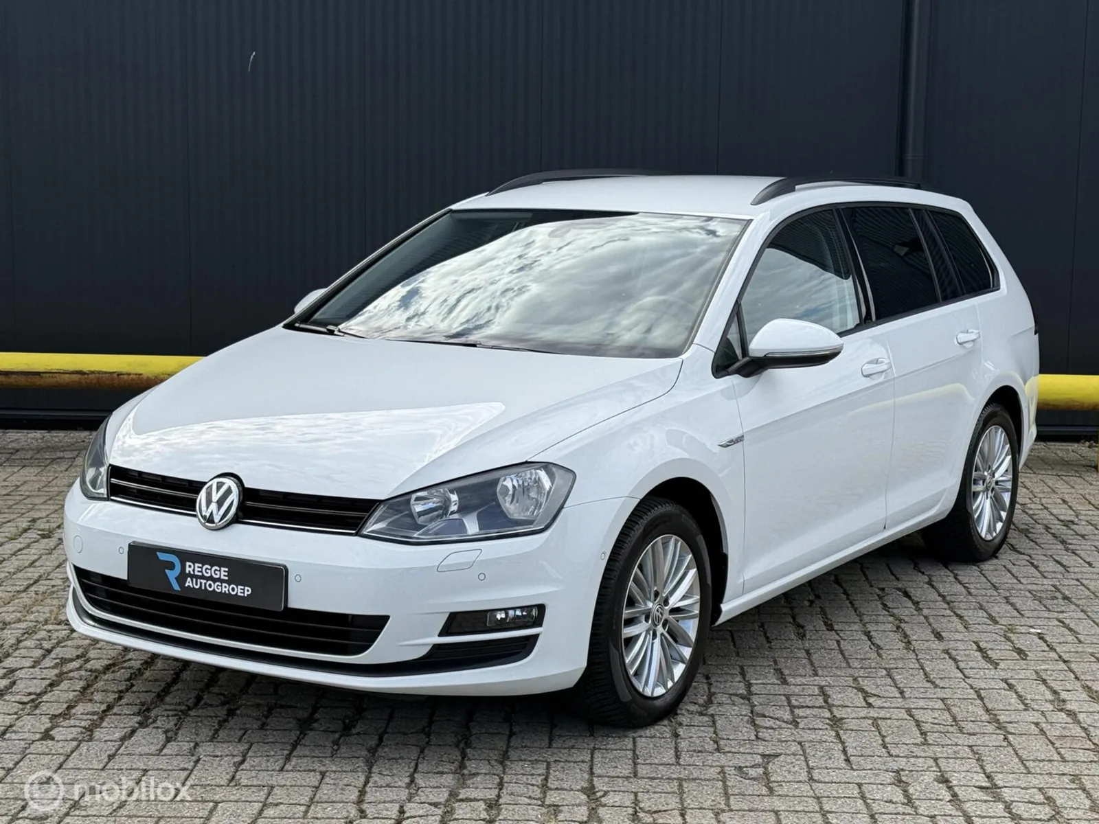 Volkswagen Golf (2015) — foto 1
