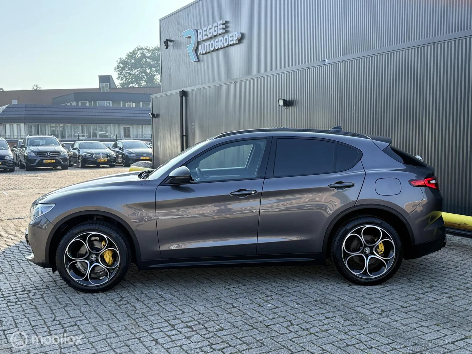 Alfa Romeo Stelvio (2020) — foto 1