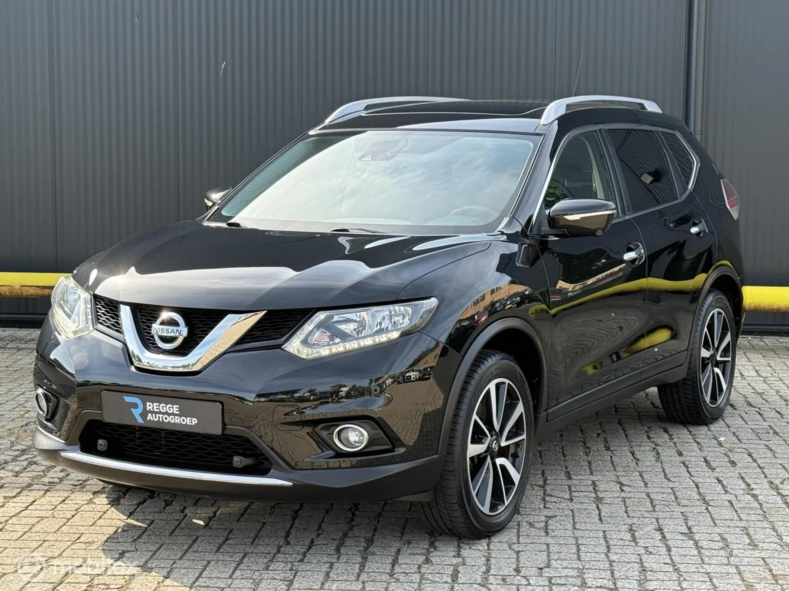 Nissan X-Trail (2017) — foto 1