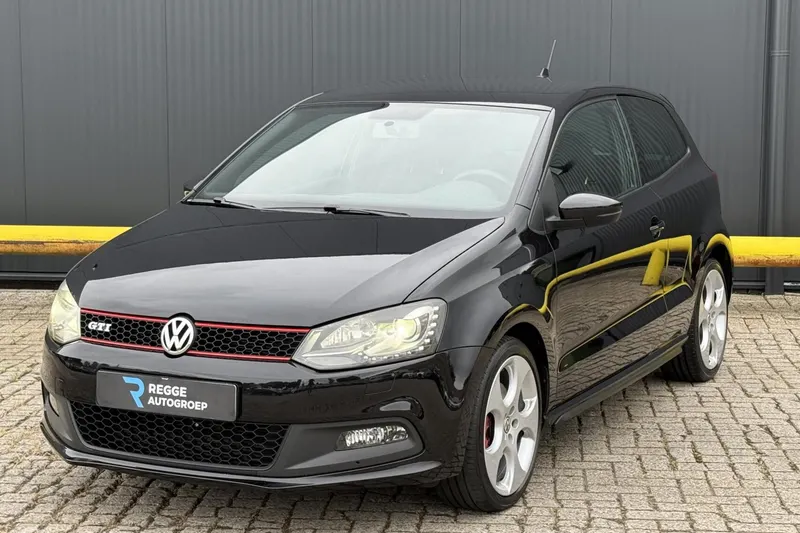 Volkswagen Polo (2012)