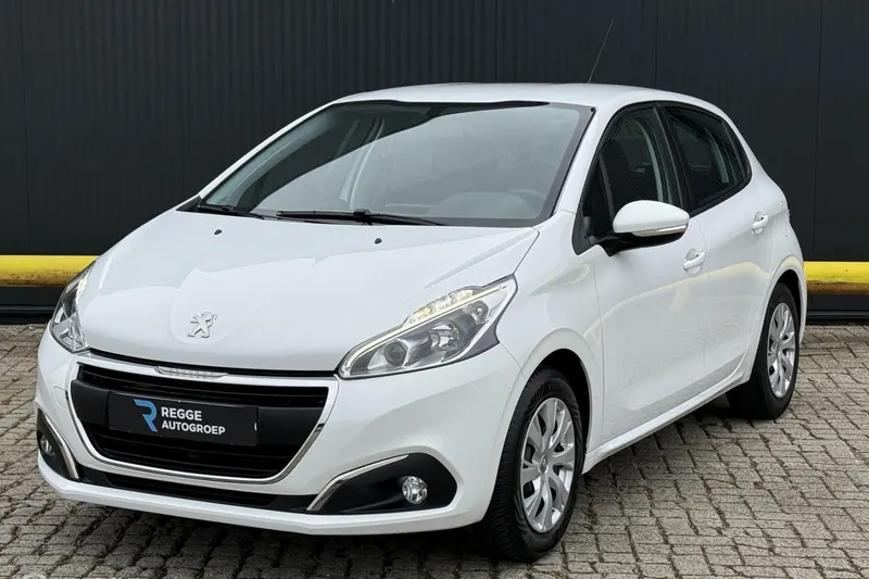 Peugeot 208 (2017)