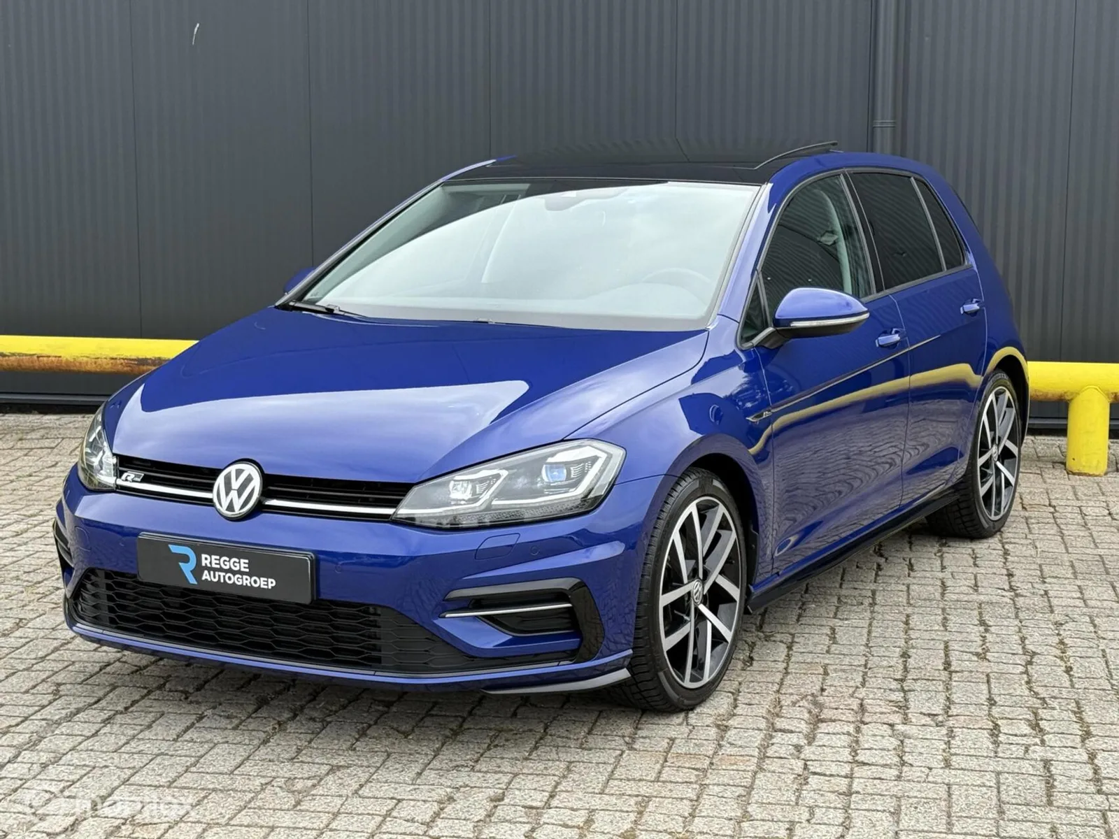 Volkswagen Golf (2018) — foto 1