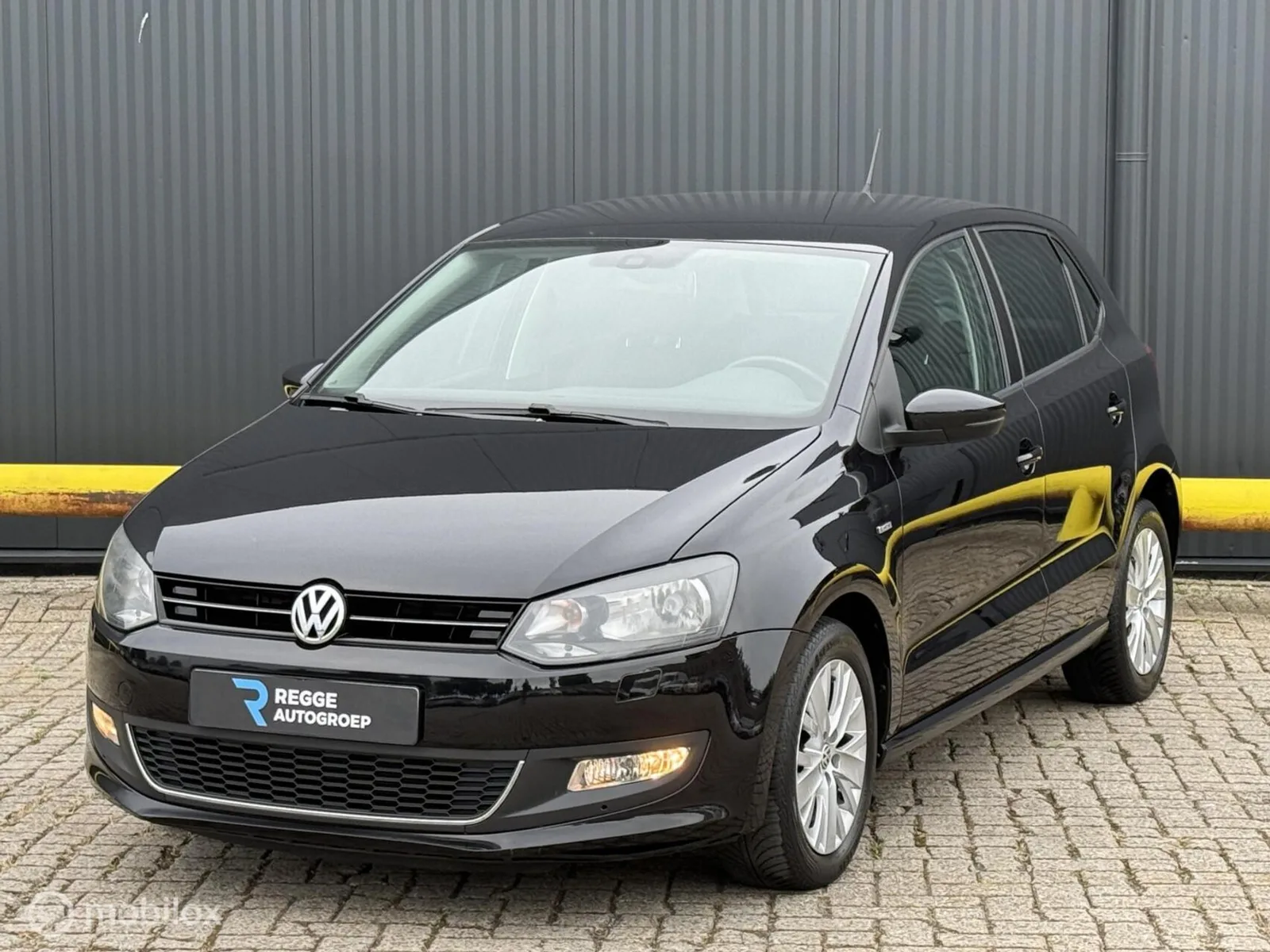Volkswagen Polo (2013) — foto 1