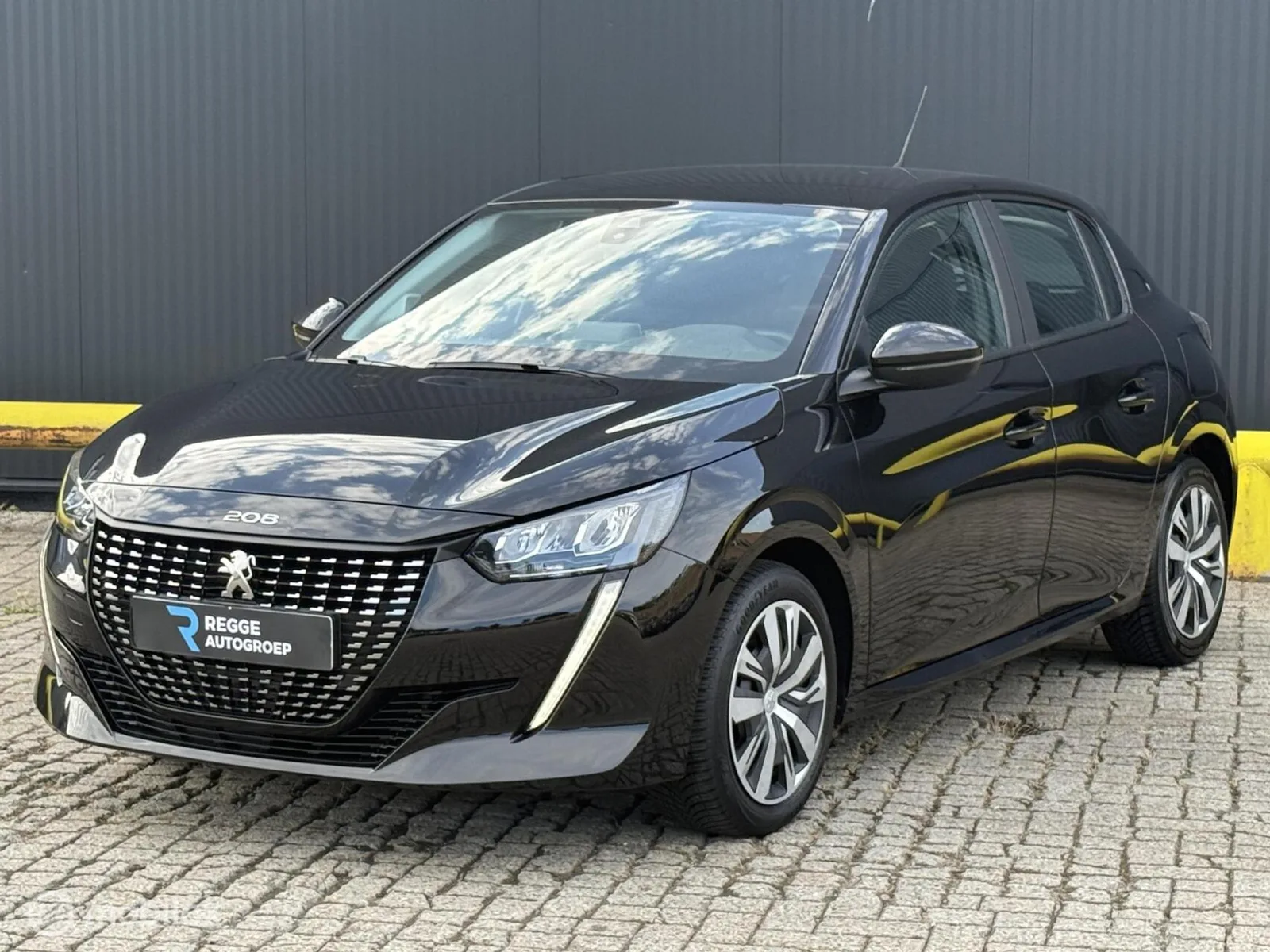 Peugeot 208 (2020) — foto 1