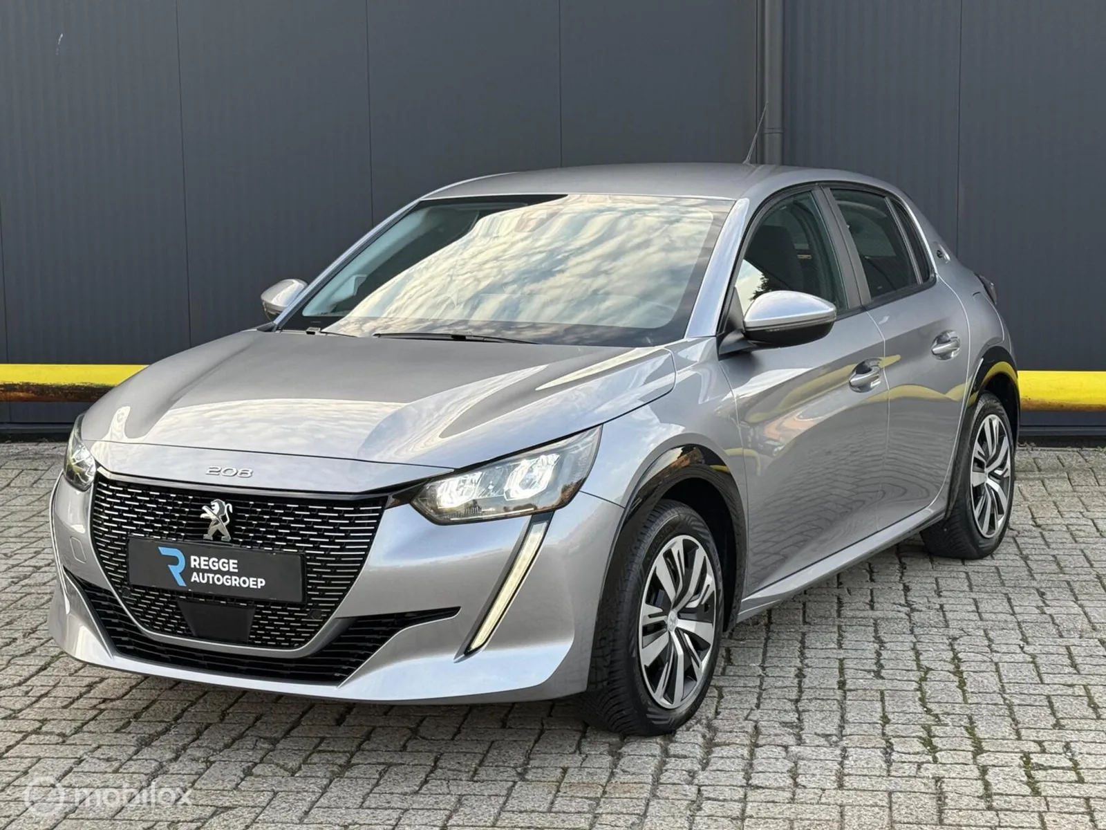 Peugeot e-208 (2020) — foto 1
